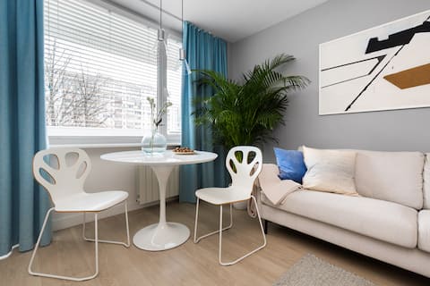Top performing Airbnb: Bielany apartment with meals (boxed diet) in Bielany