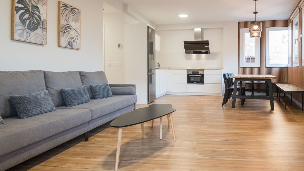 Top performing Airbnb: Casa Alfares de Muralla - House 1. Private parking in Castilla La Mancha