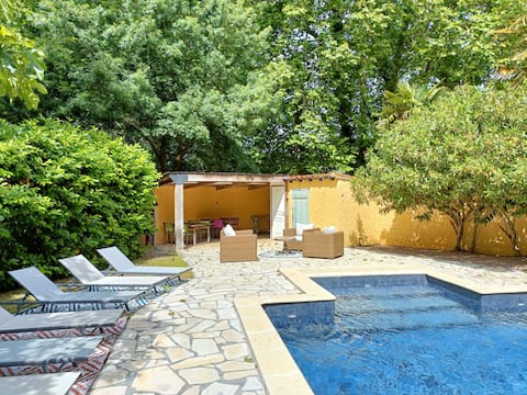 Domaine des Saptes #pool #garden #tranquility