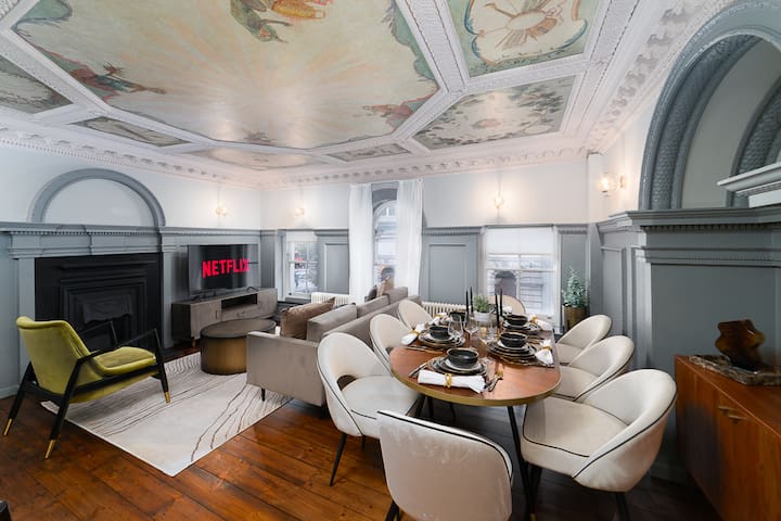 Trafalgar Square entire HOUSE 4 Bedrooms Lux