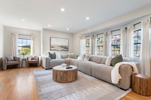 Successful Airbnb property: Surreal Serenity Escape wIth Game Room, Pool & Spa in Casa De Oro Mount Helix
