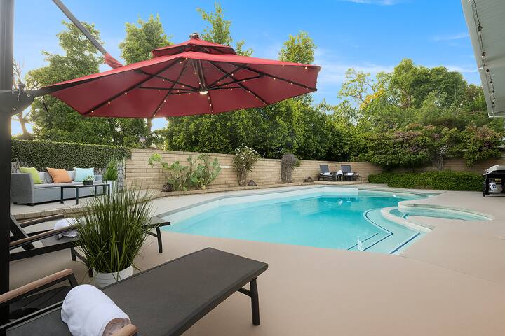 177 Modern Retreat: Pool, SPA-New Lux Furniture gallery image 3