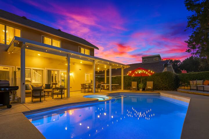 177 Modern Retreat: Pool, SPA-New Lux Furniture gallery image 4