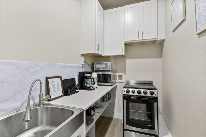 Yieldmax (167d) | Newly Constructed 3b1b Home - San Leandro, CA