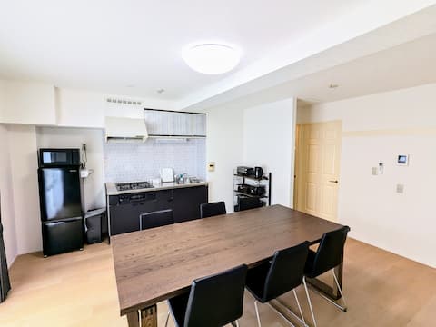 Kid-Friendly 3BR with Play Space & Comfort|Max4