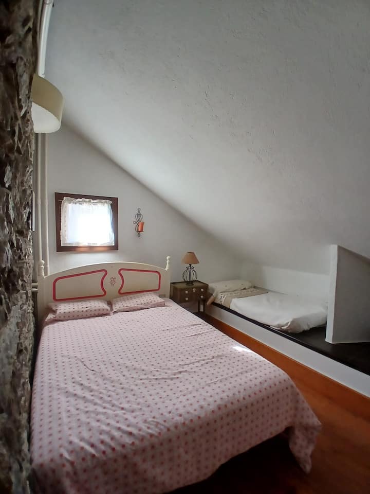 საძინებელი 4