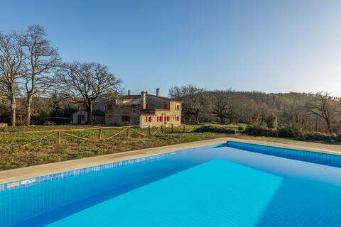 Panoramic Villa with Private Pool in Tuscany