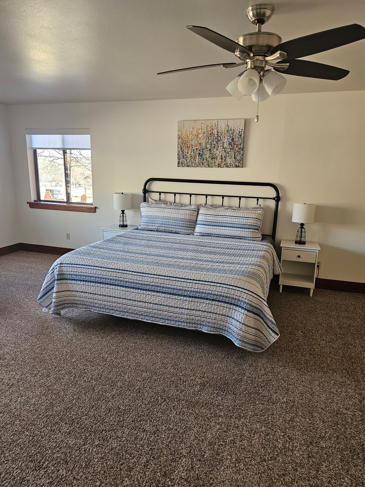 חדר שינה ראשי גדול במיוחד