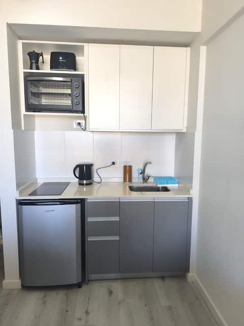 Airbnb con mejor rendimiento: *New* Bright & Modern Studio en Flores