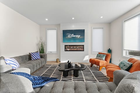 II Brand New Boston 6BR 5.5 Bath, Arcade, Parking