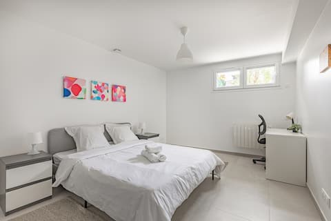 Two large suites 20 minutes from Paris