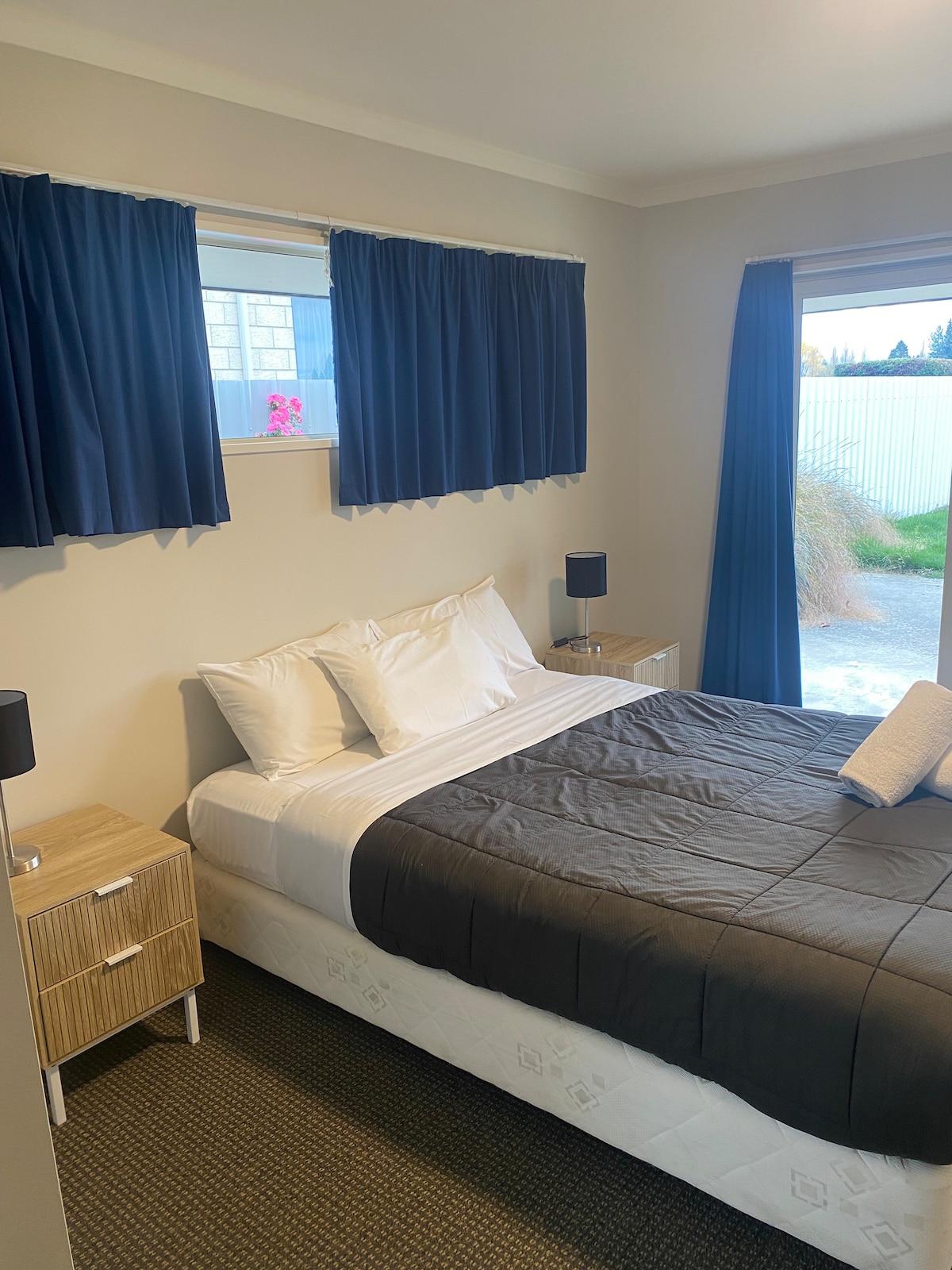 საძინებელი 1