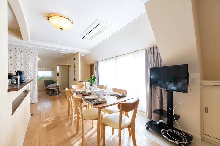 LV Harajuku 竹下通りに面するラグジュアリーヴィラ 193㎡貸切 18人 原宿駅徒歩2分 gallery image 3