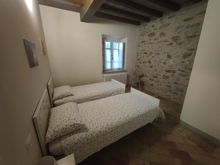 غرفة النوم 2