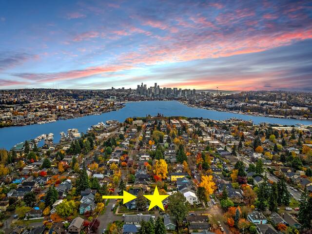 Lake View! ~ A/C ~ Amazing Location ~ Fam Frendly gallery image 2