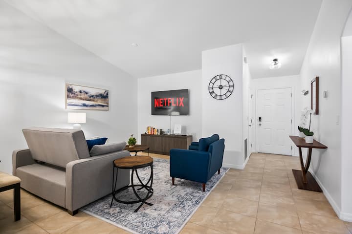 Sea Retreat*2kingbednetflixwifi - Palm Coast, FL