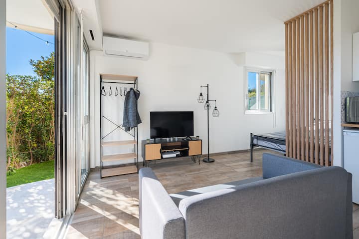 Cosy, Jardin, Piscine, Wifi - Villeneuve-Loubet