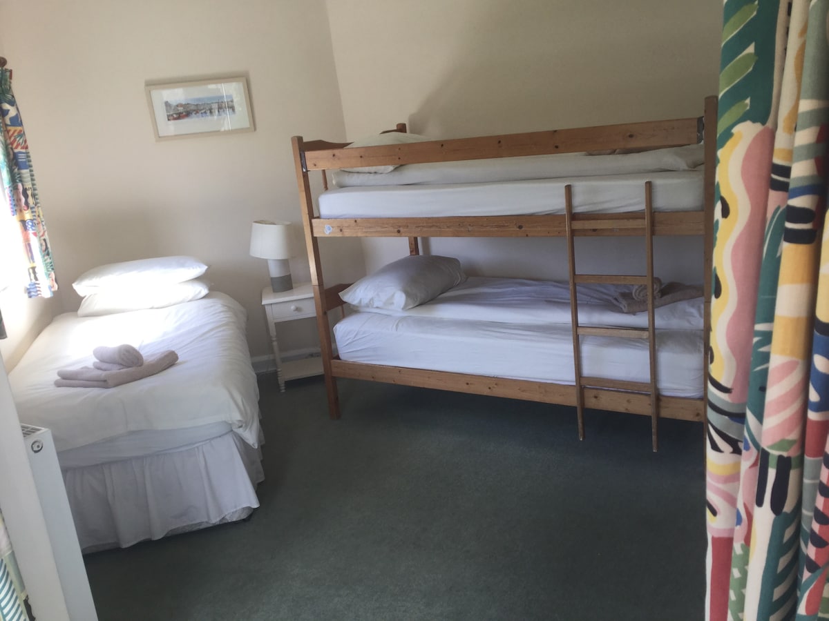 საძინებელი 2