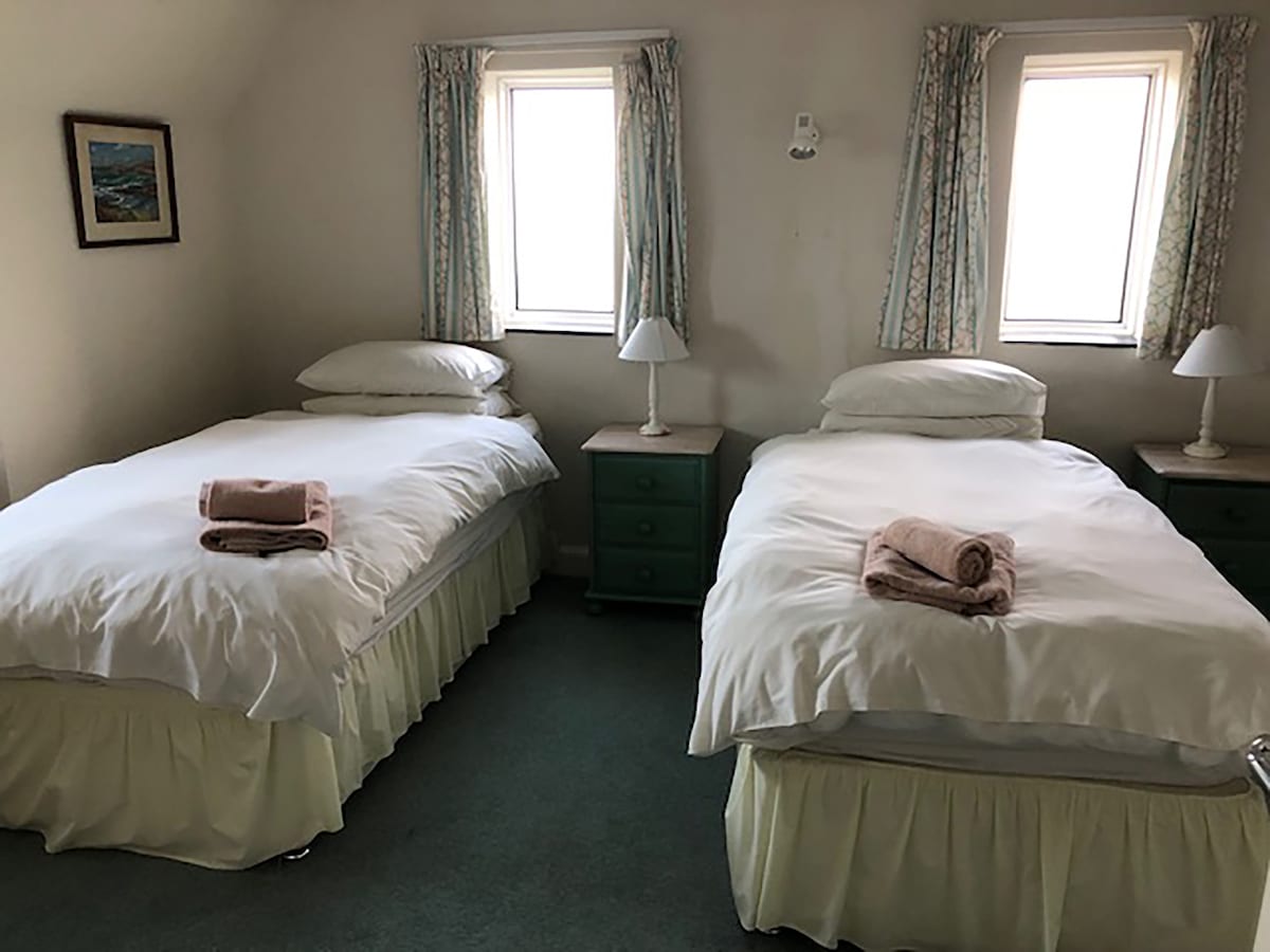 საძინებელი 4