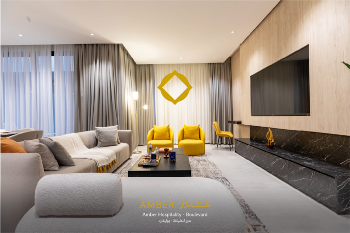 Amber Hospitality - 3BR Deluxe - BLVD
