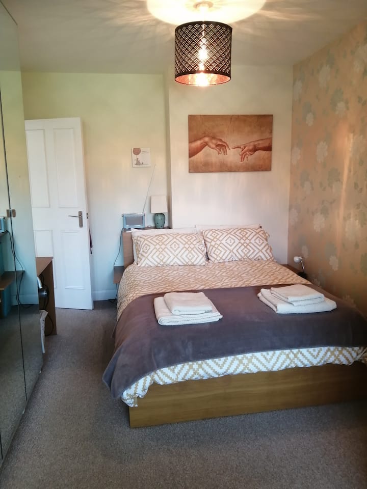 საძინებელი 1