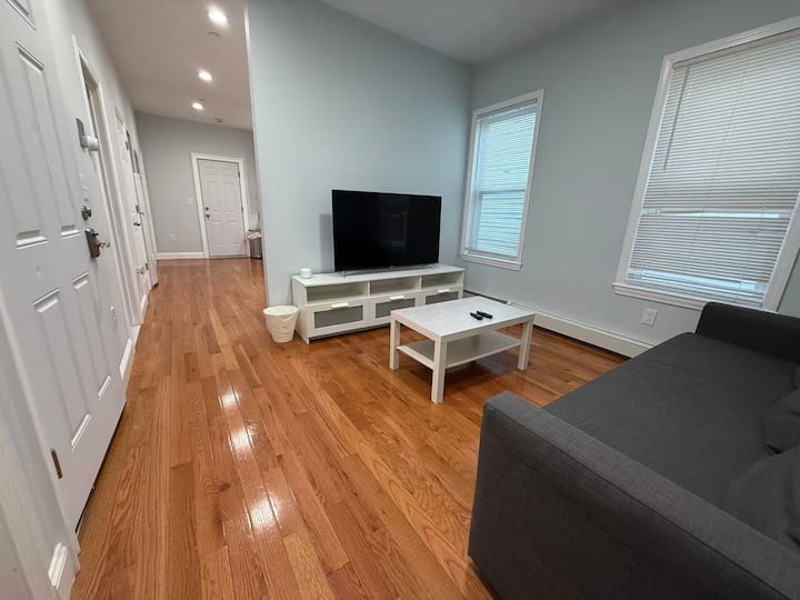 Charming 3b2b Condo Vi Near Beach - Melrose, MA