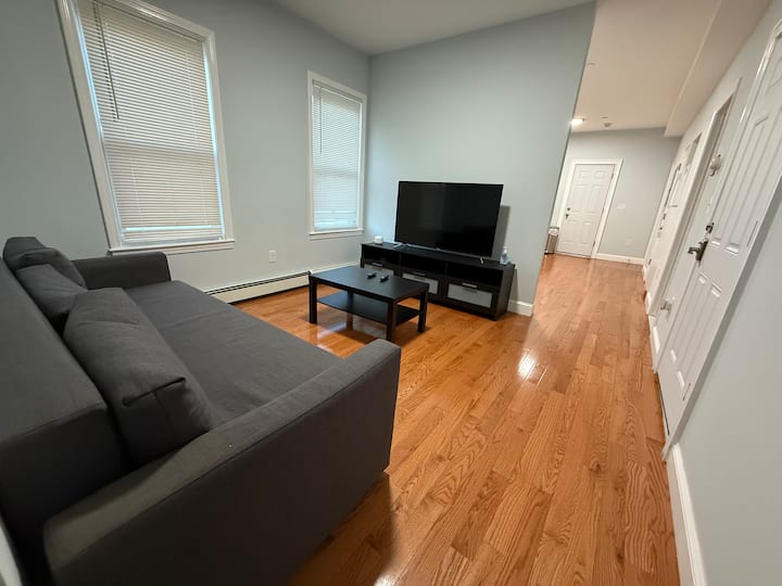 Charming 3b2b Condo Ii Near Beach - Revere, MA