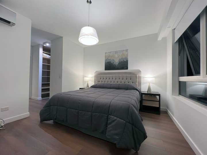 غرفة النوم الرئيسية