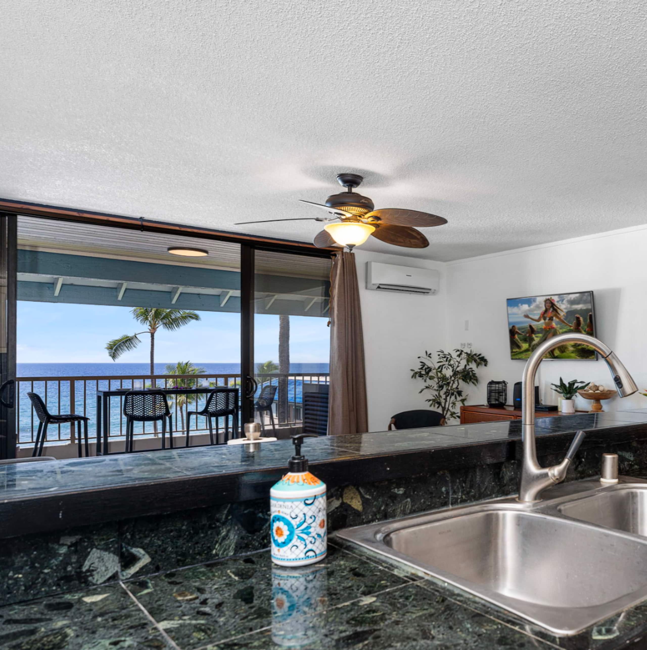 Condo in Kailua-Kona · ★5.0 · 1 bedroom · 2 beds · 1 bath - Image 7