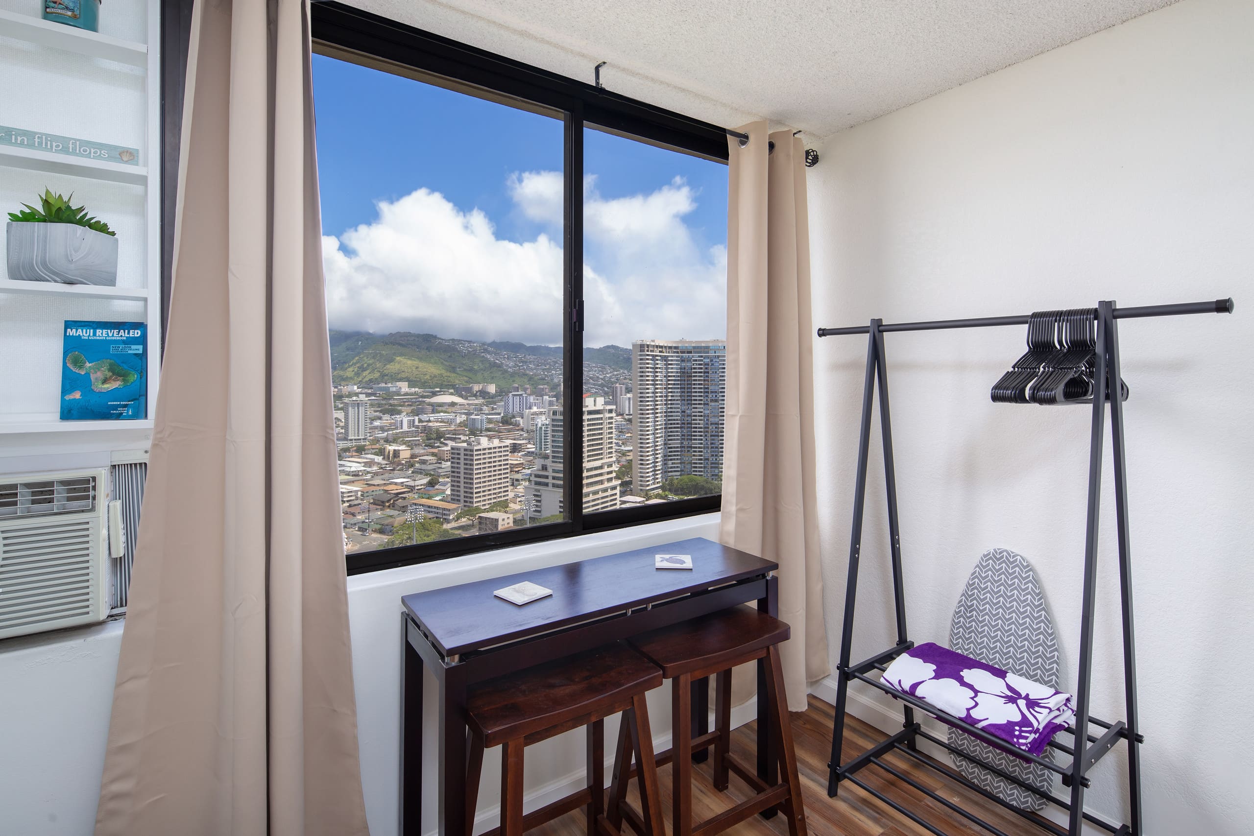 :3206B Waikiki Tropics: - Image 3