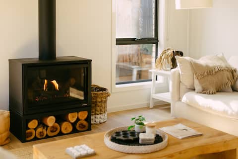 Top Airbnb: Explore Everywhere by Foot! in Anglesea