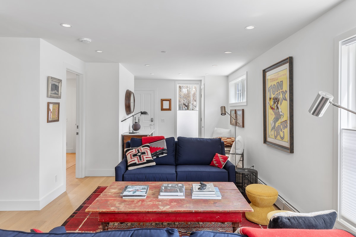 Miner's Cottage — view 6