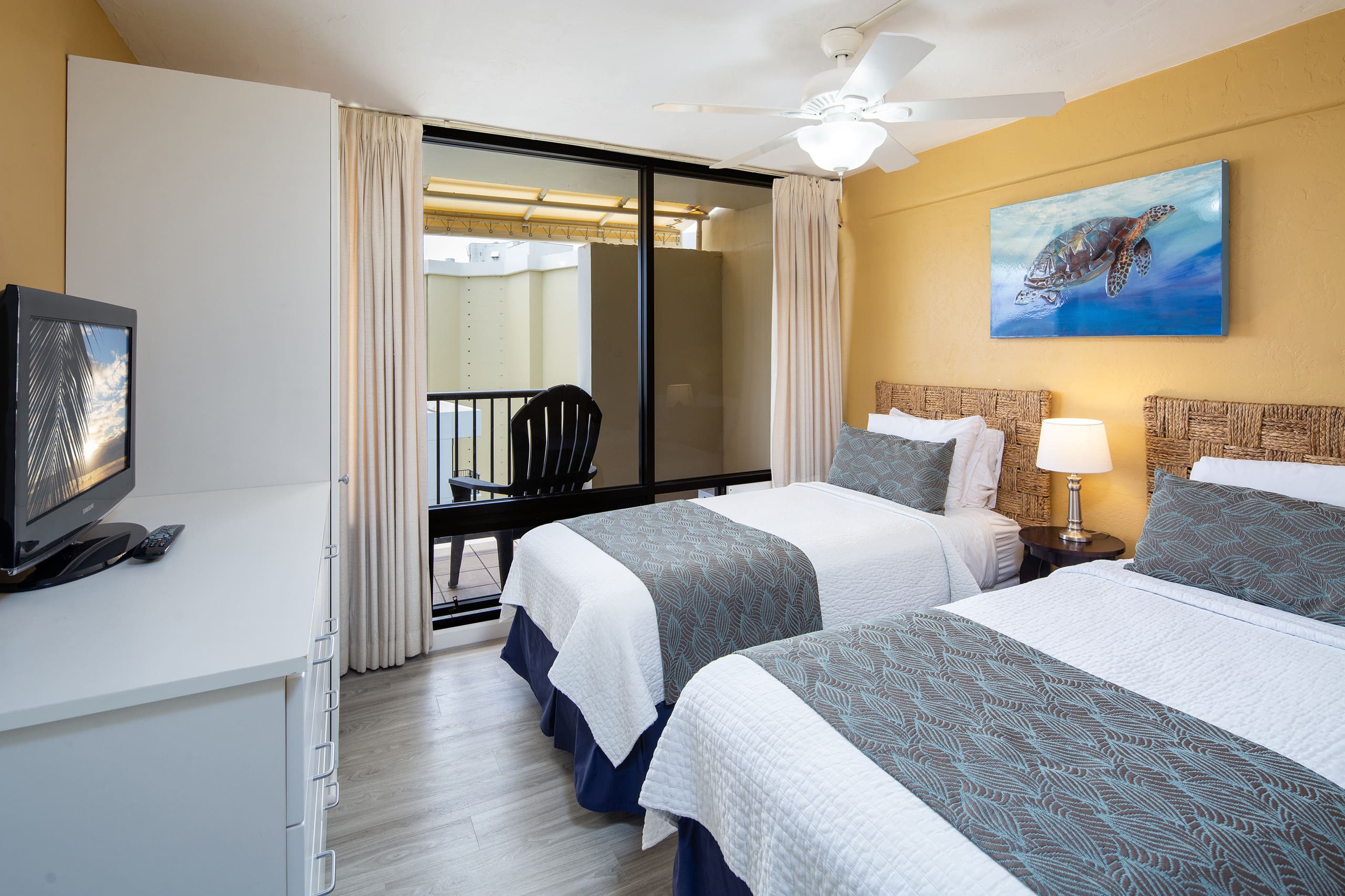 Place to stay in Honolulu · ★4.93 · 2 bedrooms · 3 beds · 2 private baths - Image 2