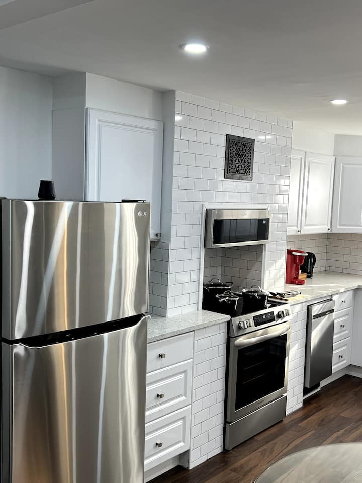 Brownstone - 1br |Ideal For Visiting Parents!| W/d - Brooklyn, NY