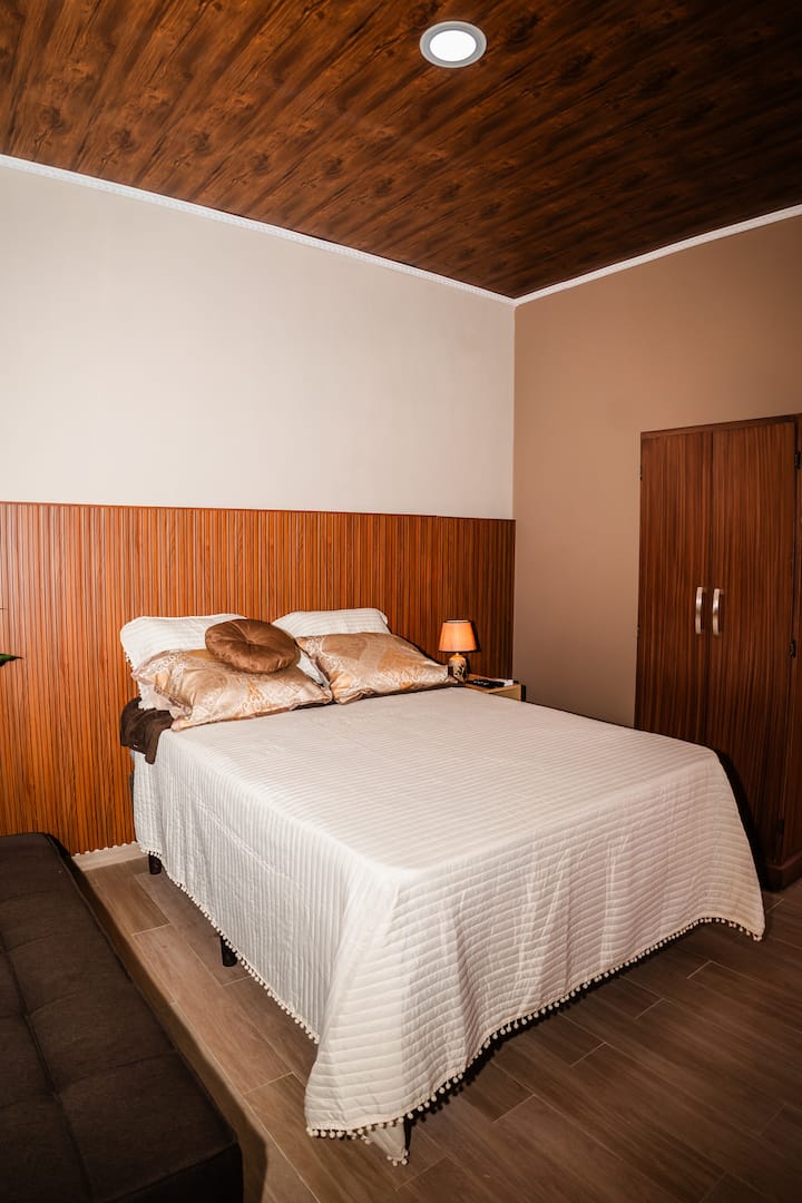 غرفة النوم 1