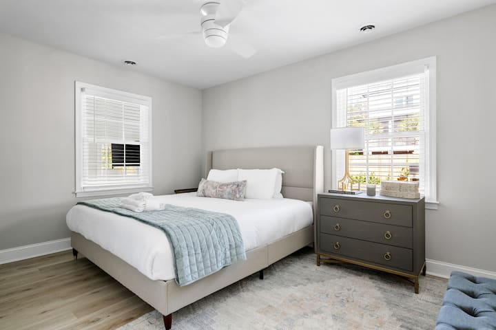 Spálňa 1 - manželská posteľ 