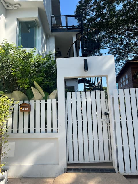 Villa style duplex w/ private pool, sauna, terrace