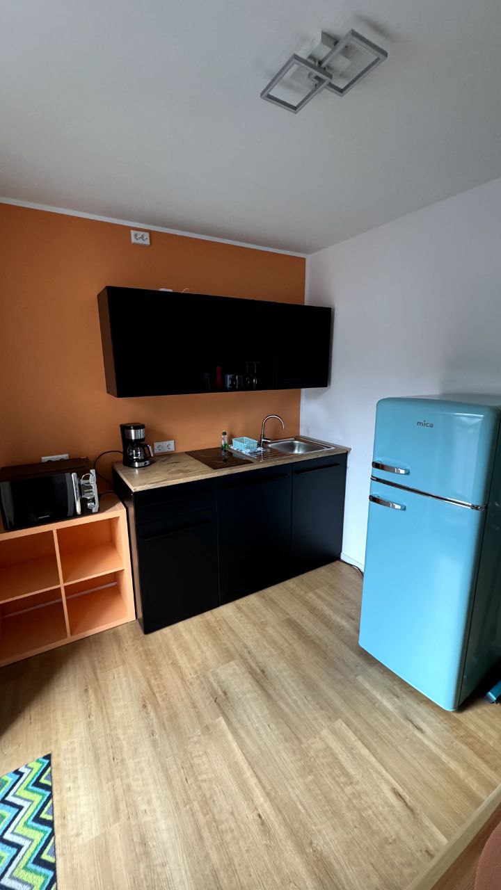 Successful Airbnb property: Newly renovated apartment "Abendrot" 2 people. in Katernberg