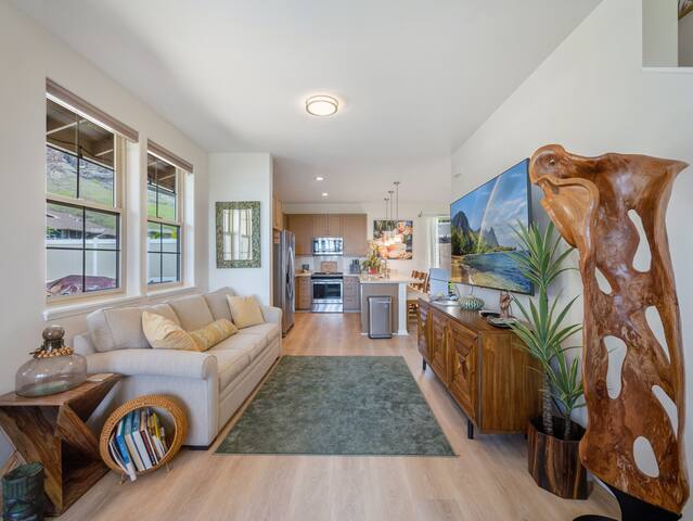 Haku Hideout ~ Top 1% Home on Airbnb! gallery image 3