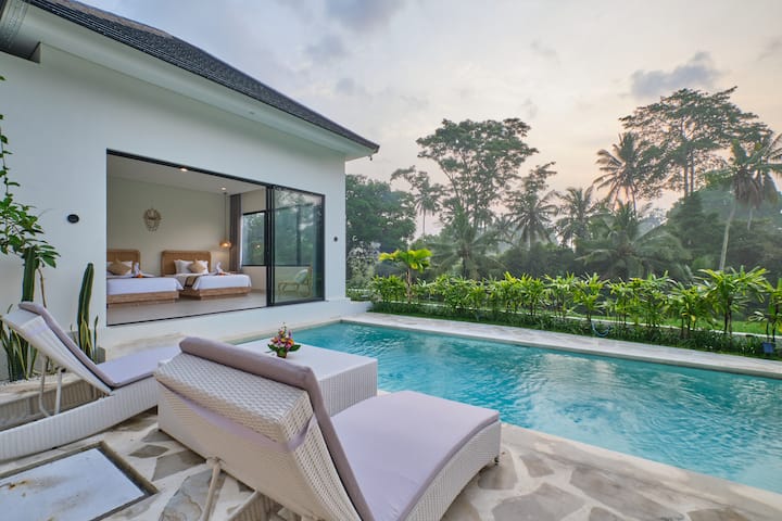 Modern 3bdr Facing Rice Field Close To Ubud Center - Bali