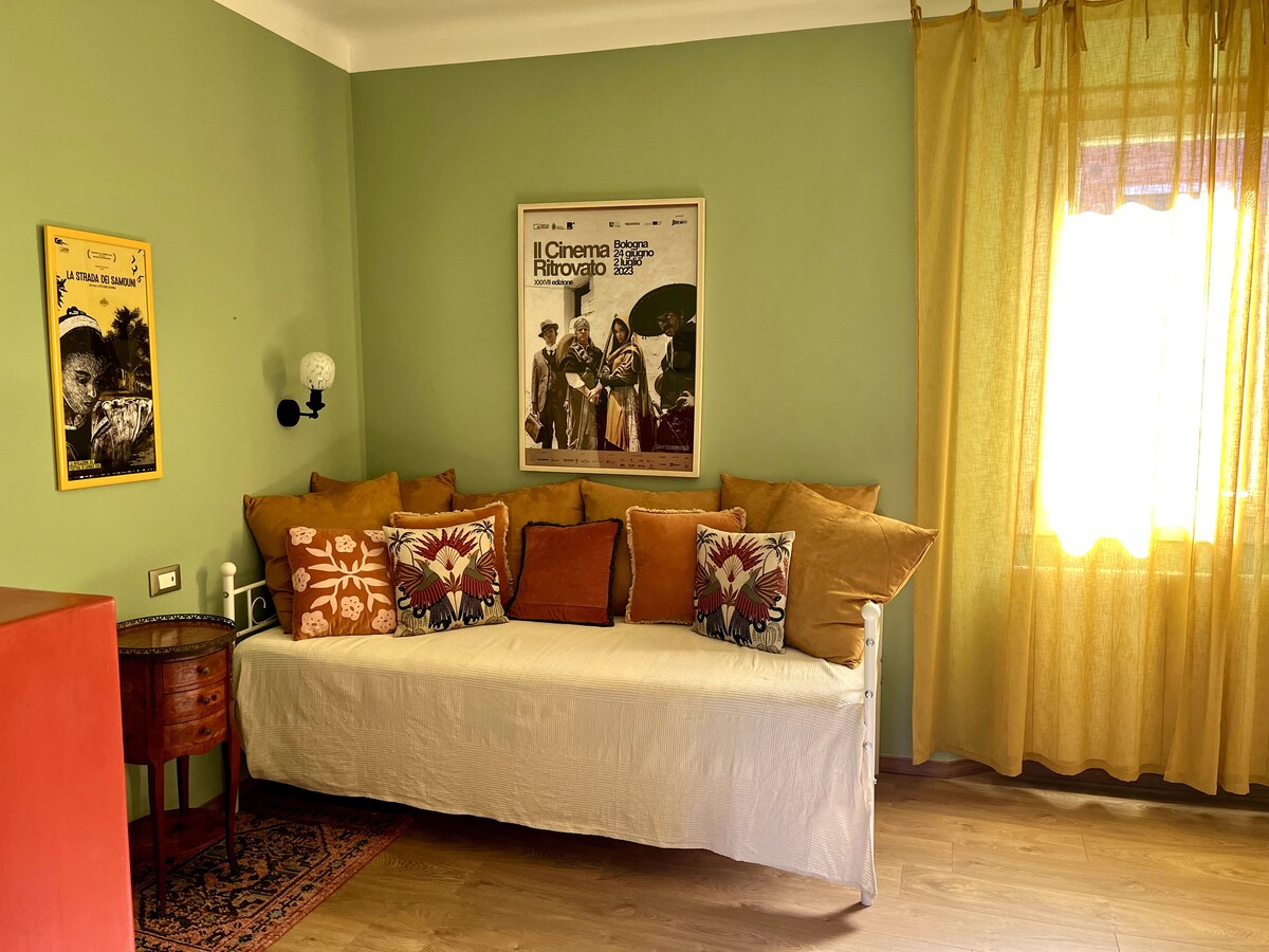 Successful Airbnb property: Poetry in the center of Bologna in Bologna