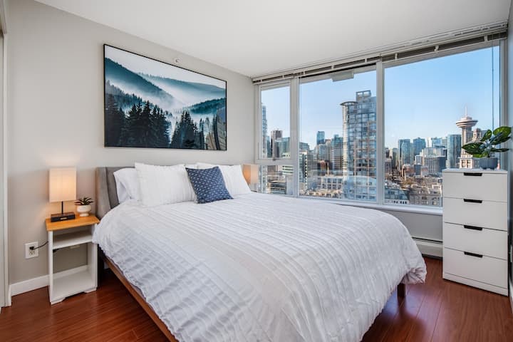 Cozy Condo, Central Location+ One Free Parking - Vancouver