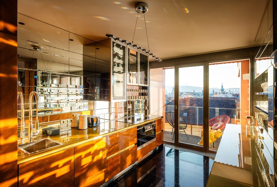A six-bedroom glass penthouse facing Prague Castle, Prague, Czechia, photo 10 of 10