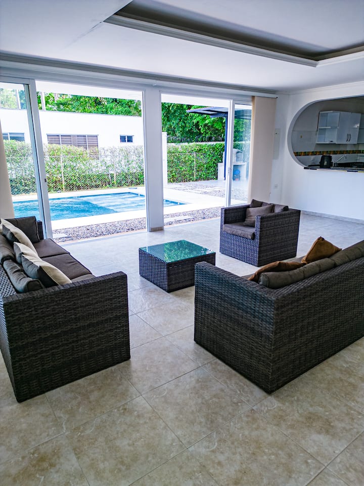 Casa Campestre Con Piscina En Villavicencio - Villavicencio
