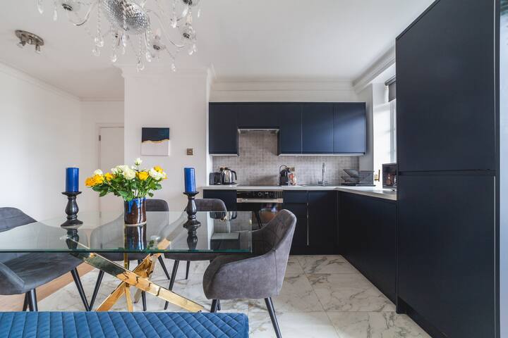 Arte Stays London managed Airbnb listing 1