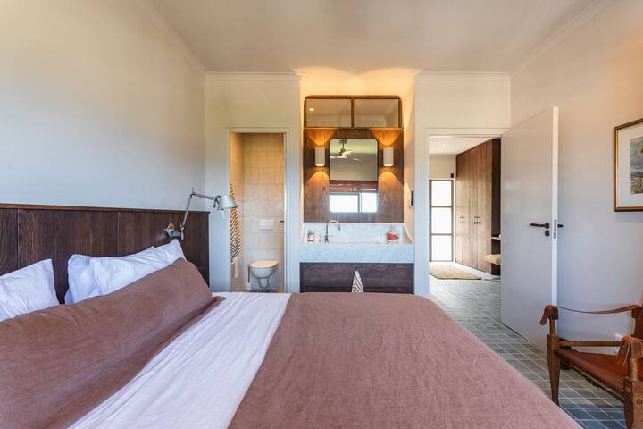 Stunning apartment in Cape Town gallery image 5