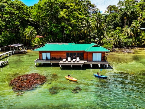 Amazing Overwater Villa in Basti