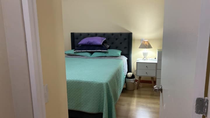 საძინებელი 1