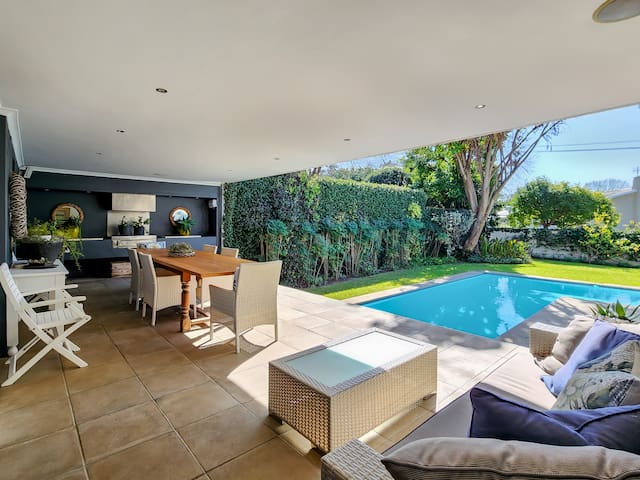 Entertainers’ delight (Kenilworth Upper)