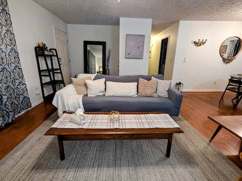 Fort Leonard Wood.  Saint Robert cottage Home. Pet